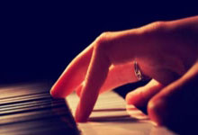 尼斯队势如破竹，战胜对手